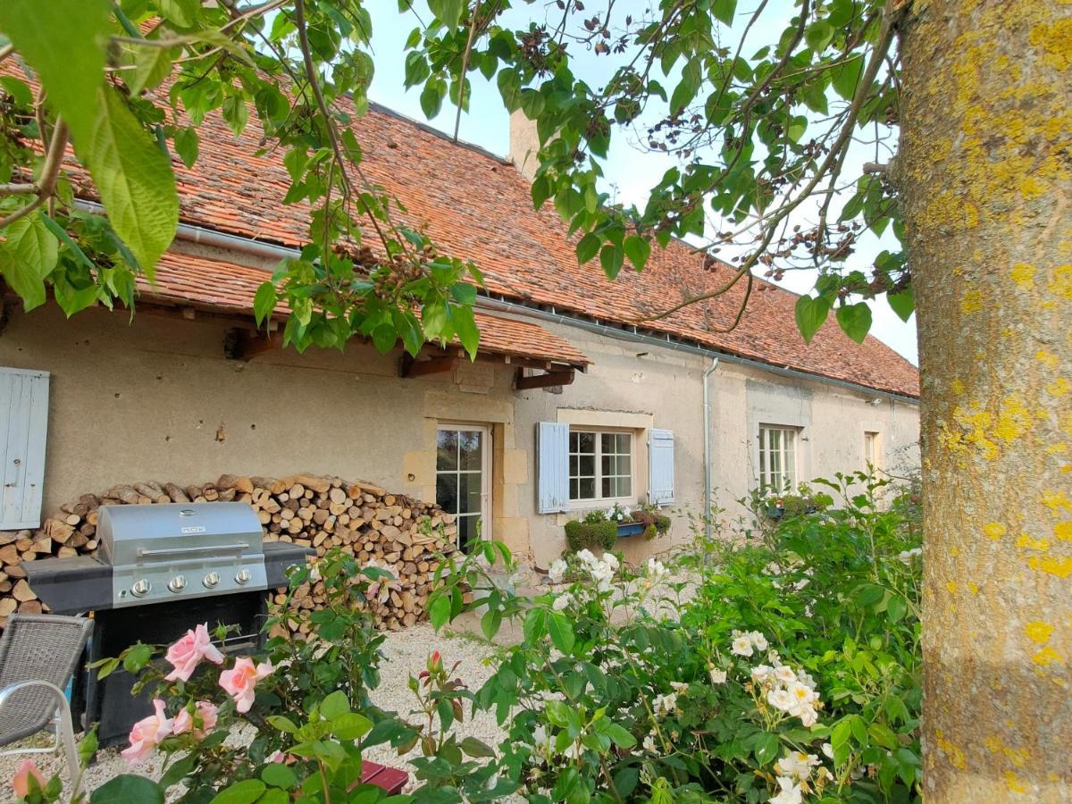 Gite De La Maison Fort * Vereaux